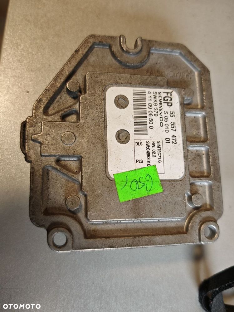 Sterownik silnika Astra H 1.8 55557472 - 1