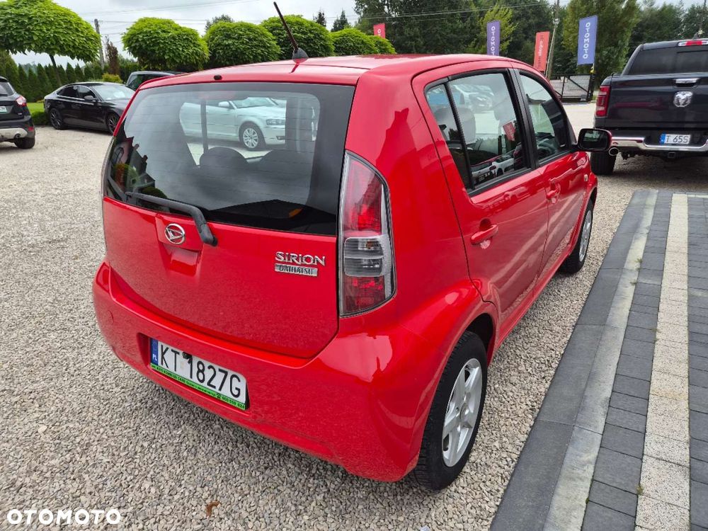 Daihatsu Sirion - 9