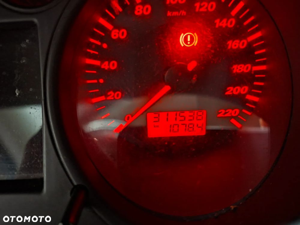 Seat Ibiza 2004 photo 4