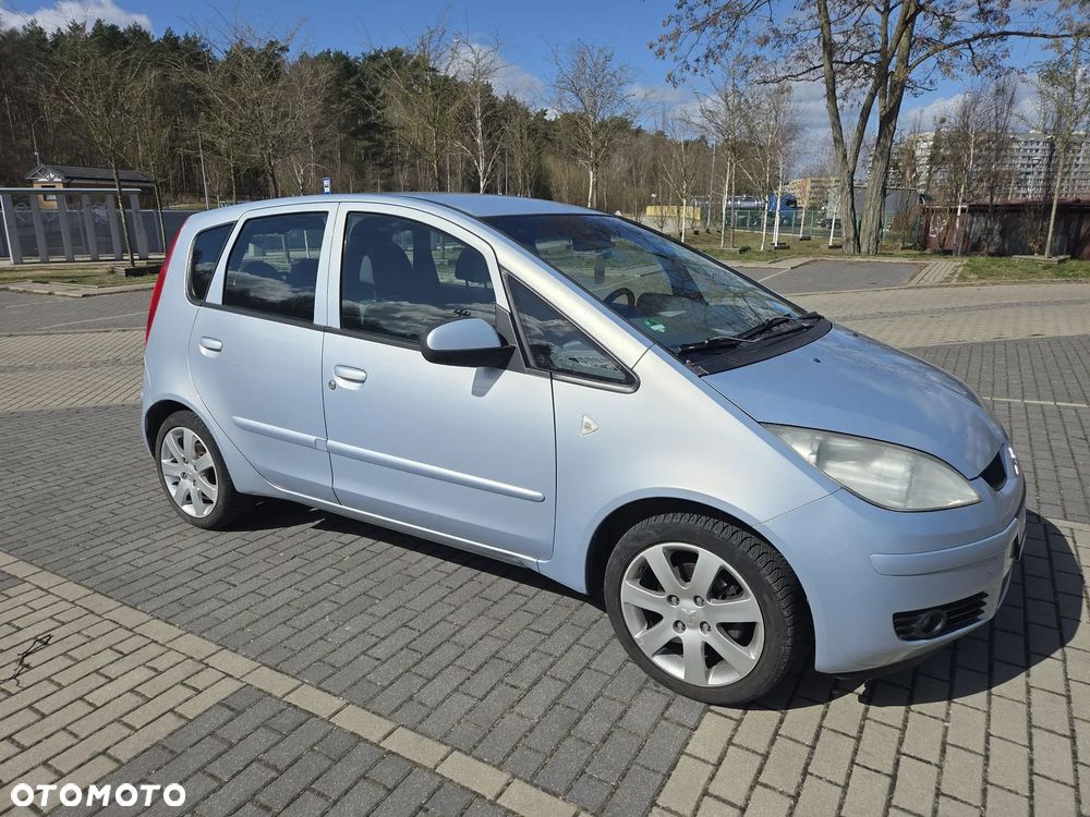 Mitsubishi Colt - 3