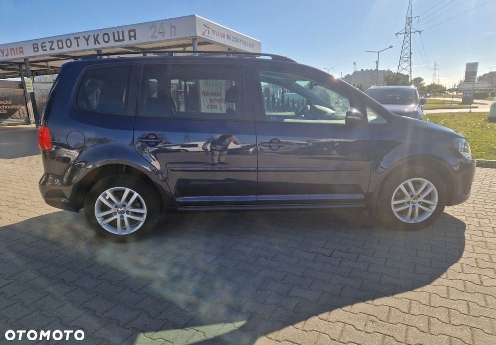 Volkswagen Touran - 5