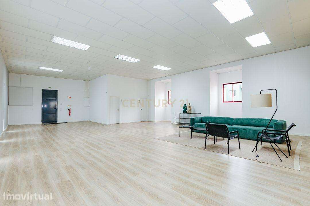 Espaço comercial/escritório à venda na Amadora - Grande imagem: 3/17