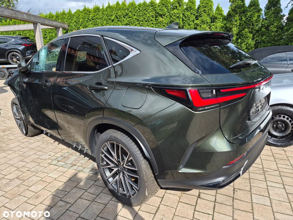 Lexus NX 350h Omotenashi AWD - 3
