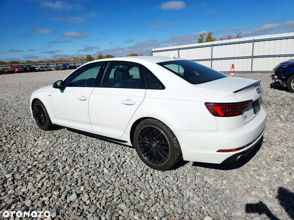 Audi A4 2018 photo 5