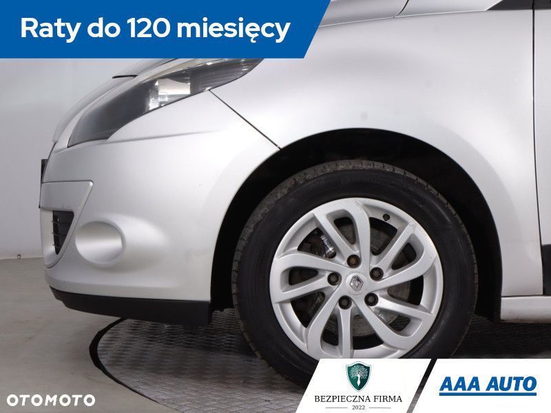 Renault Scenic - 16