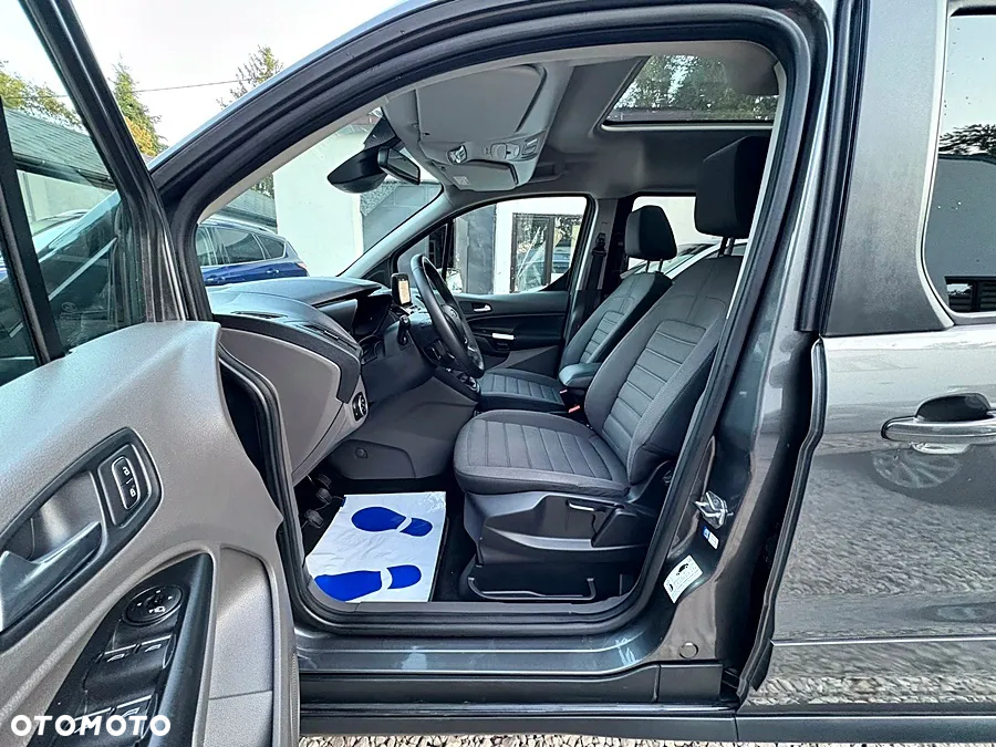 Ford Tourneo Connect Grand - 12