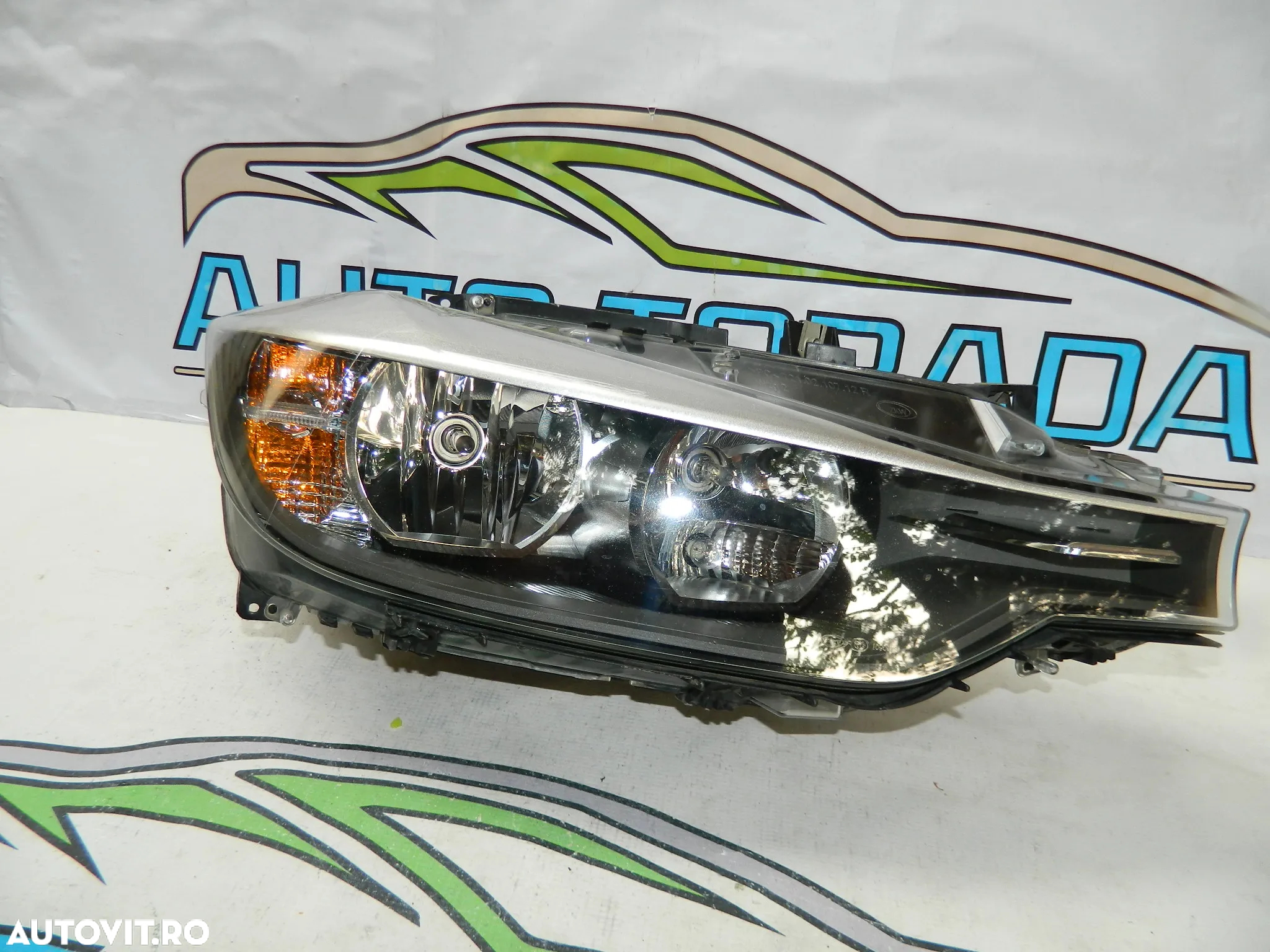 Faruri,Far stanga dreapta original BMW seria 3 F30,F31 cod 6311-7359524 , 6311-7359523 - 2