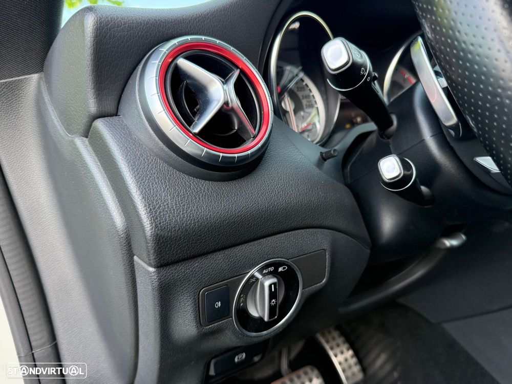 Mercedes-Benz CLA 200 (CDI) d 4Matic 7G-DCT AMG Line - 13