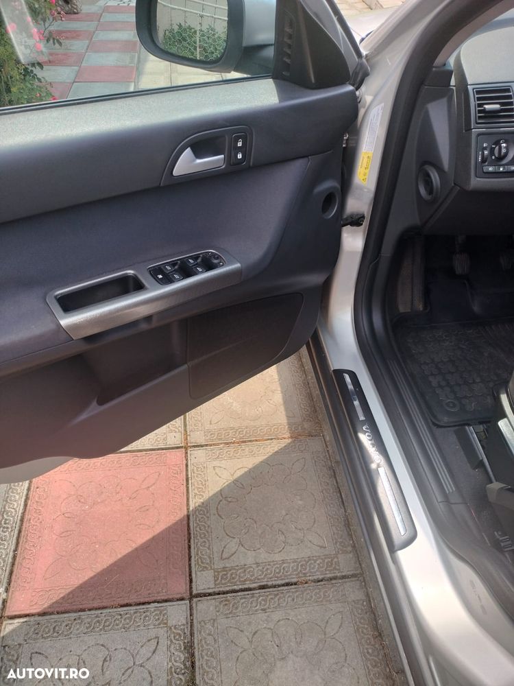Volvo V50 1.6 D Basic - 7