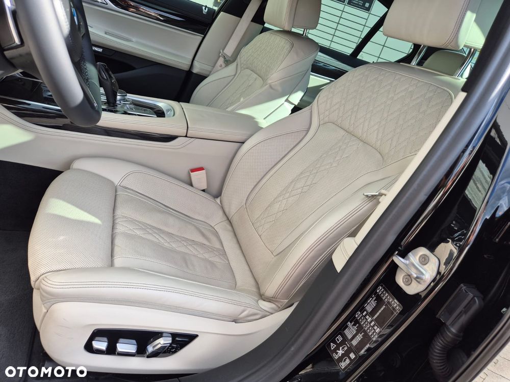 BMW Seria 7 740d xDrive - 8