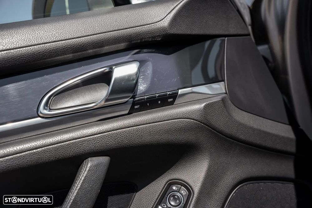 Porsche Panamera S Hybrid - 21