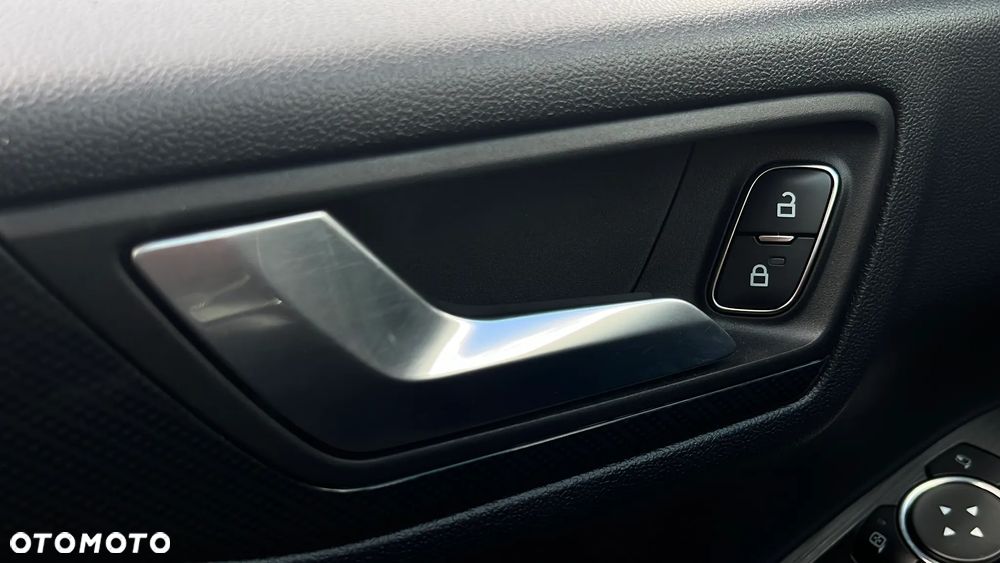 Ford Kuga ver-2-5p-phev-fwd-st--line - 36