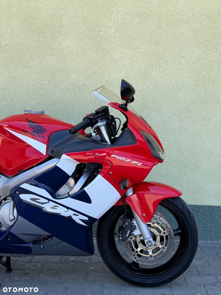 Honda CBR - 6