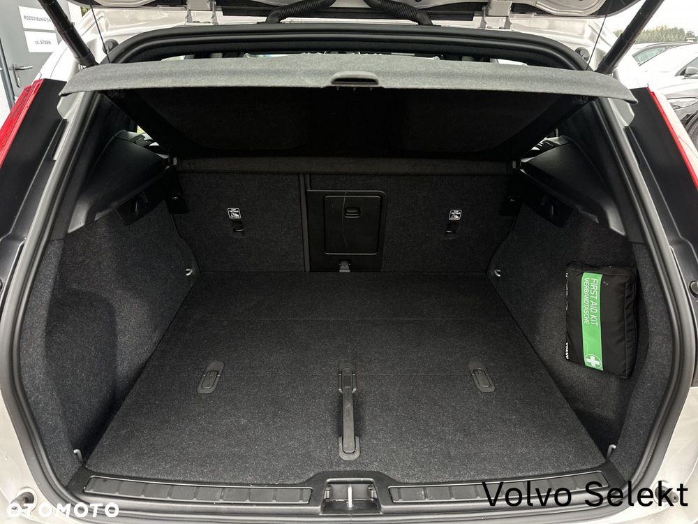 Volvo XC 40 - 28