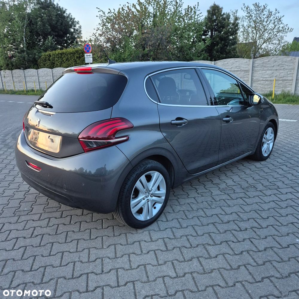 Peugeot 208 PureTech 110 Stop & Start EAT6 Allure - 14