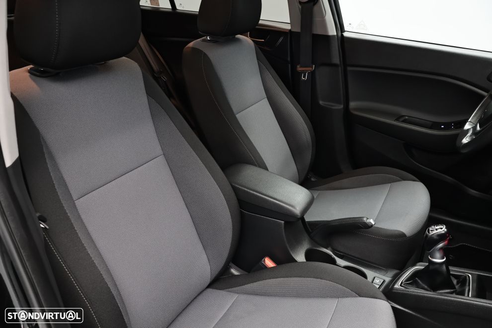 Hyundai i20 1.1 CRDi Access+Bluetooth - 21