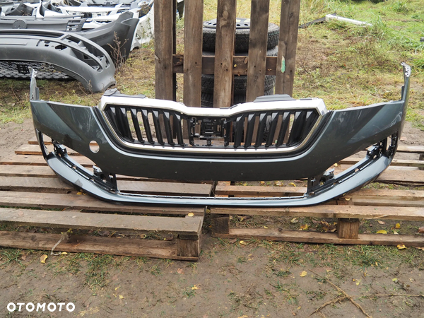 Zderzak przód przedni Skoda Scala Metal Grau