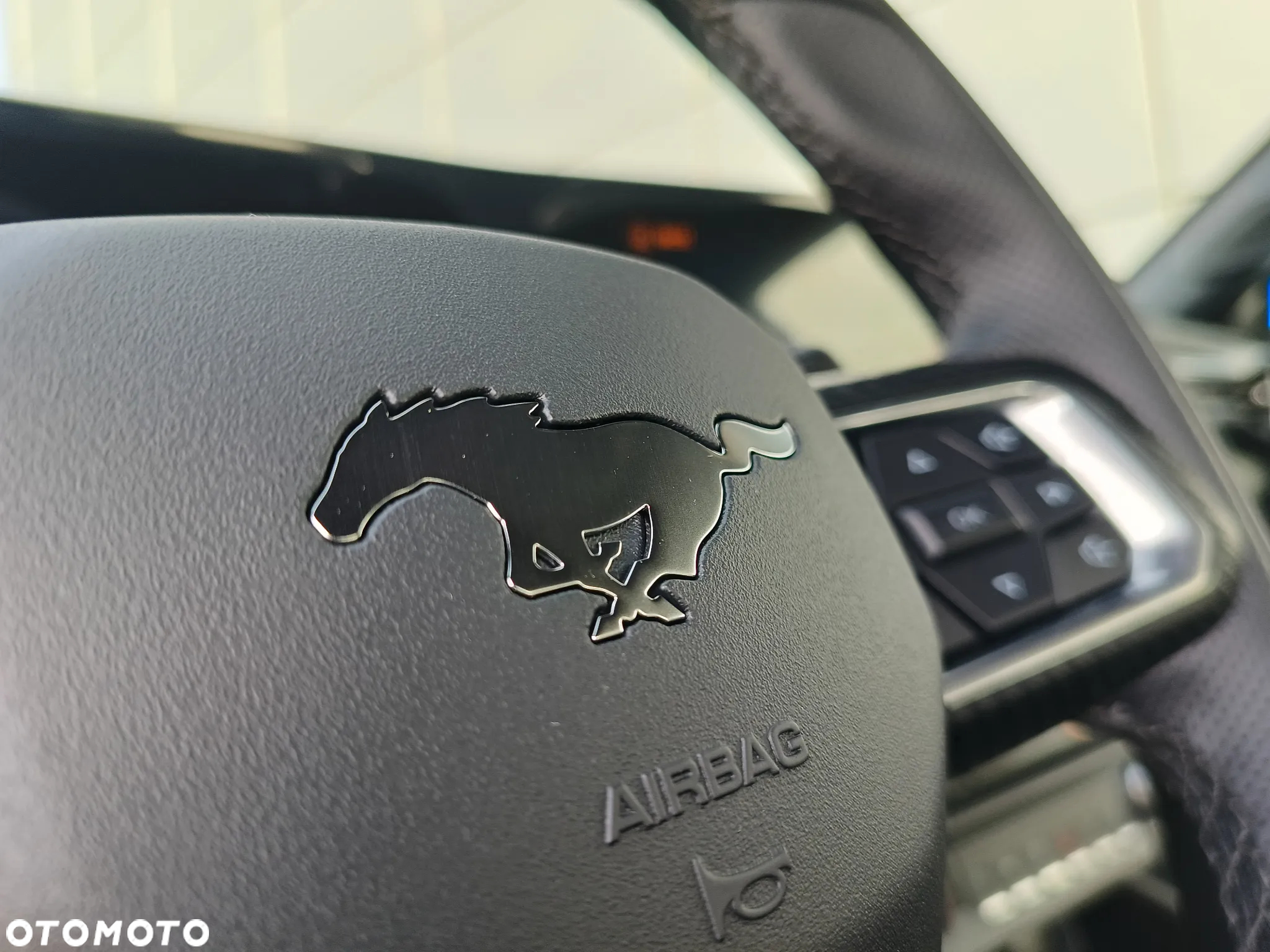 Ford Mustang 5.0 V8 GT - 17