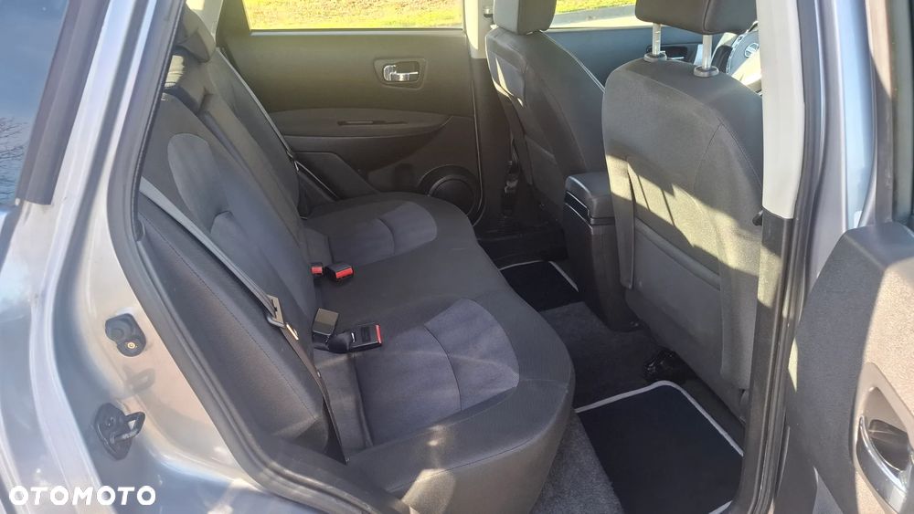 Nissan Qashqai 2.0 CVT lounge - 12