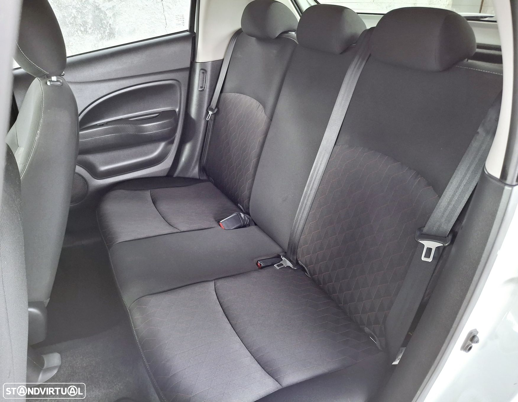 Mitsubishi Space Star 1.2 Intense Connect Edition - 4