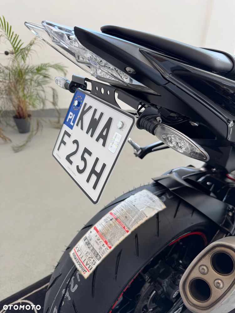 BMW S - 15