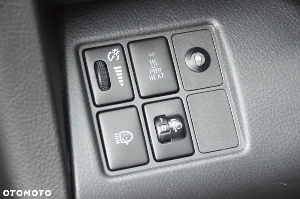 Toyota RAV4 2.2 D-CAT Sol 180 - 27