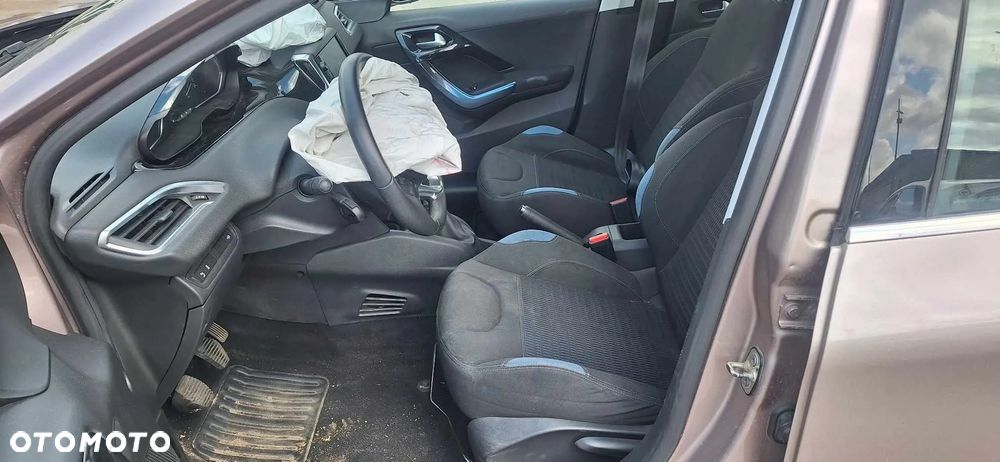 Peugeot 208 1,2VTI 82KM skrzynia biegów - 6