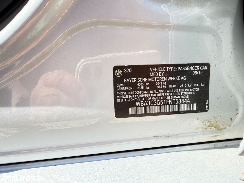 BMW Seria 3 320i xDrive - 21