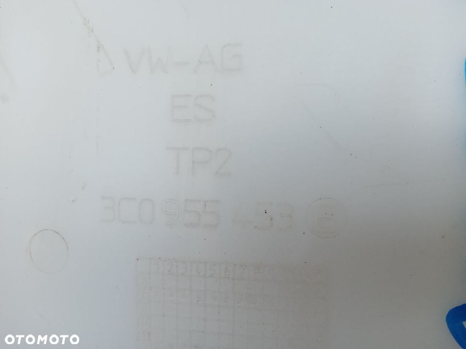 Zbiorniczek płynu spryskiwaczy pompki VW Passat B6 3C0955453E - 3