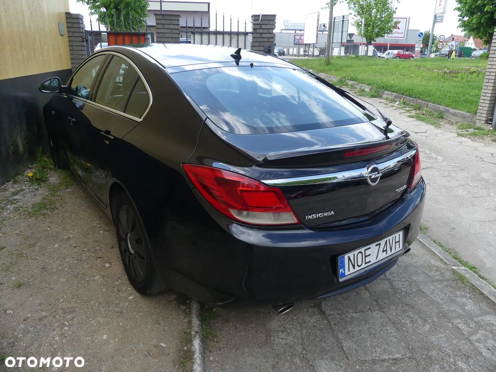 Opel Insignia 1.6 Turbo Cosmo - 11