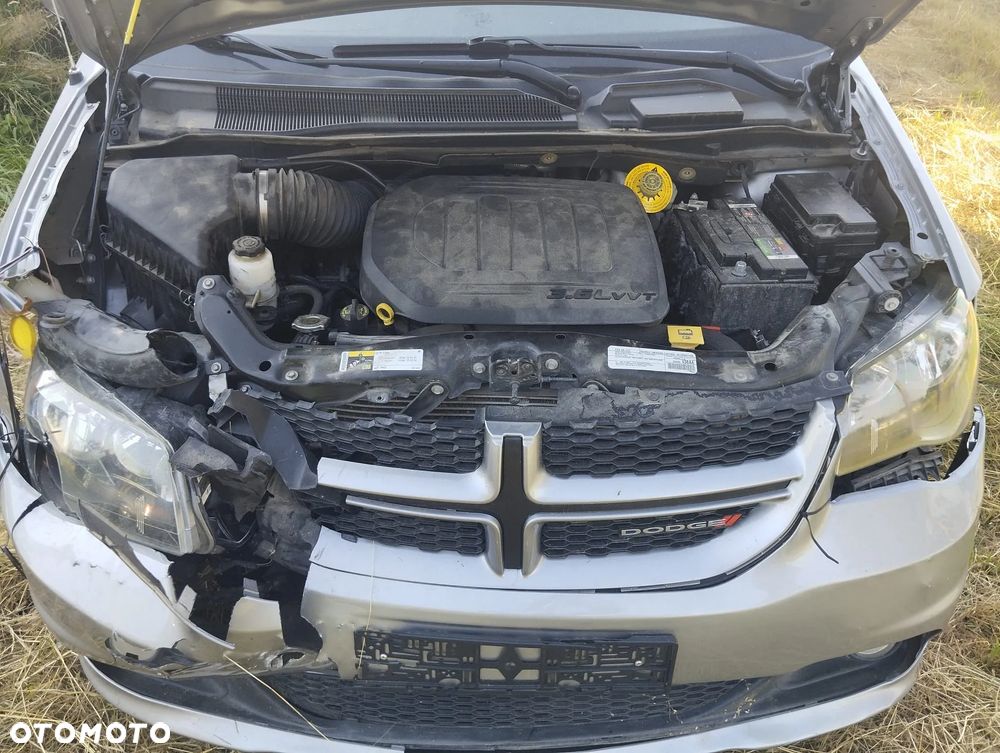 Dodge Grand Caravan 3.6 R/T - 11