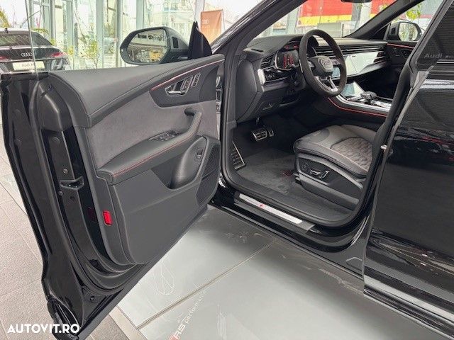 Audi RS Q8 - 11