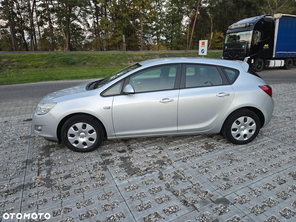 Opel Astra - 6