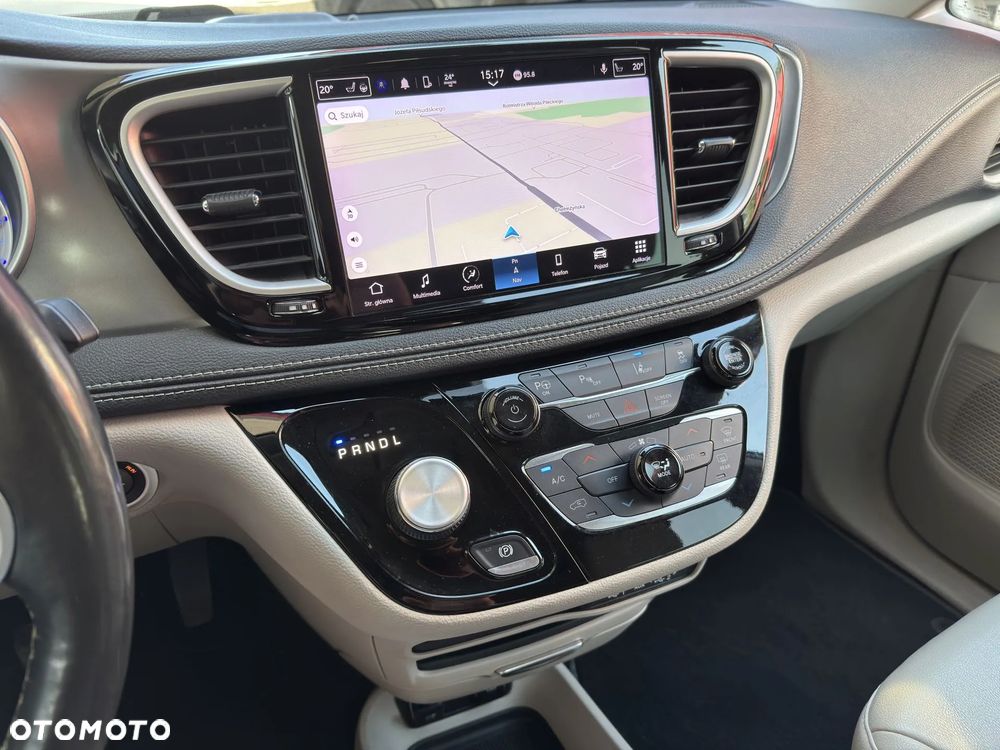 Chrysler Pacifica - 14