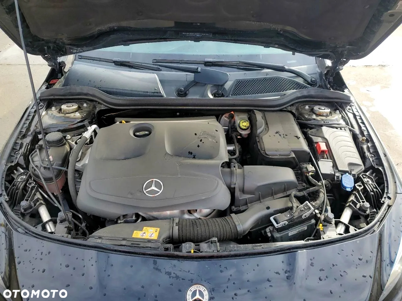 Mercedes-Benz CLA - 12