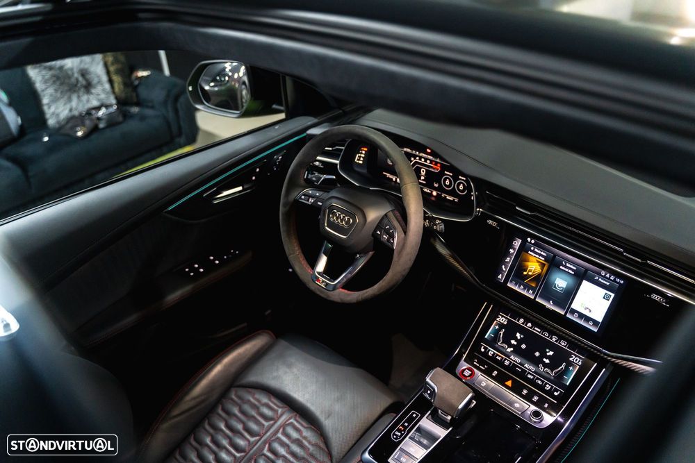 Audi RS Q8 4.0 TFSI quattro Tiptronic - 27
