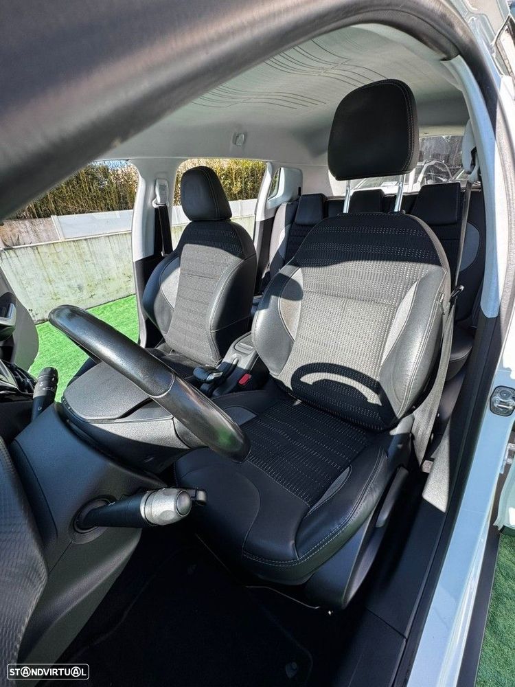 Peugeot 2008 1.2 PureTech Allure - 13