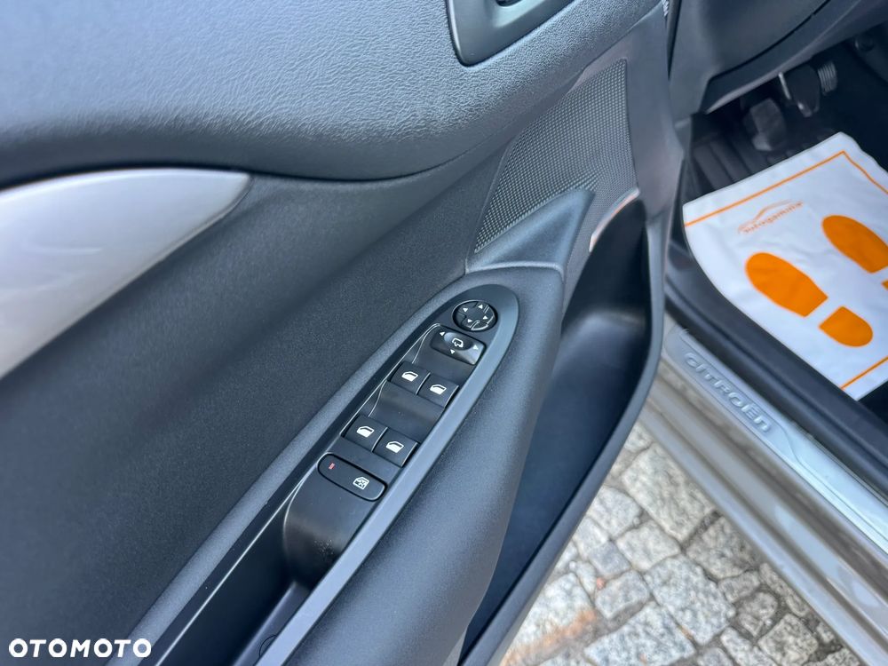 Citroën C4 HDi 150 Exclusive - 28
