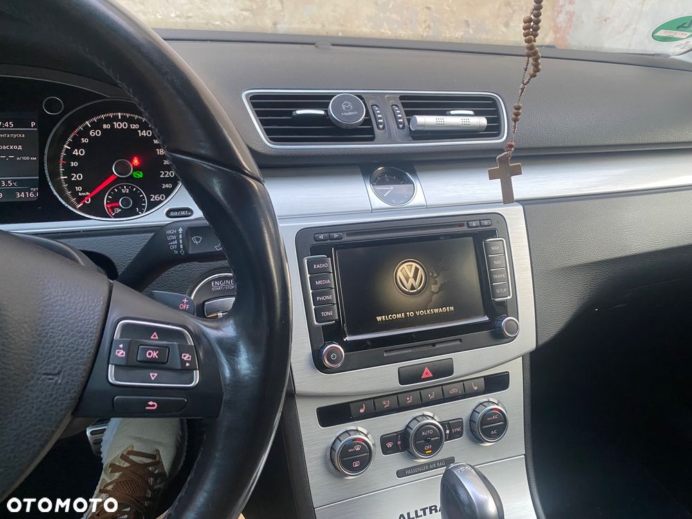 Volkswagen Passat 2.0 TDI 4Mot Highline DSG - 13