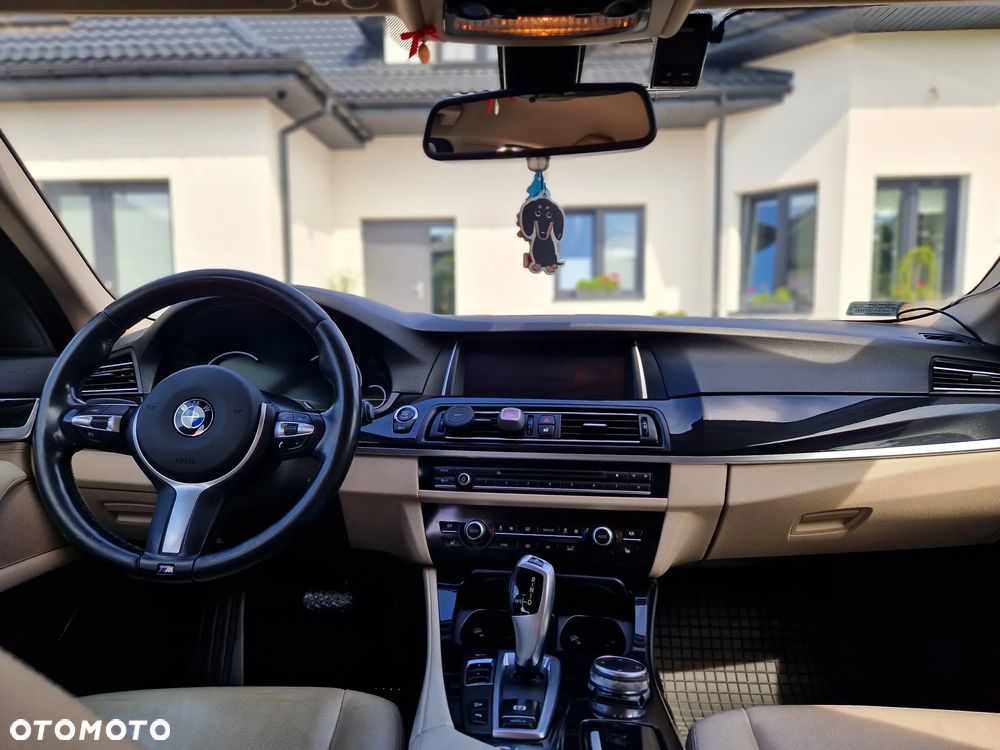 BMW Seria 5 520d xDrive Luxury Line - 11
