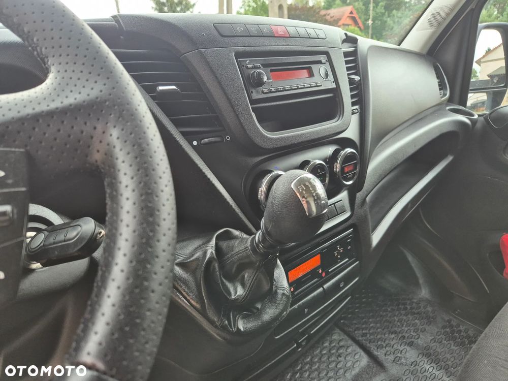 Iveco DAILY 35S15 3.0 L3H2 KLIMATRONIK  TEMPOMAT 189.000KM SERWIS - 28