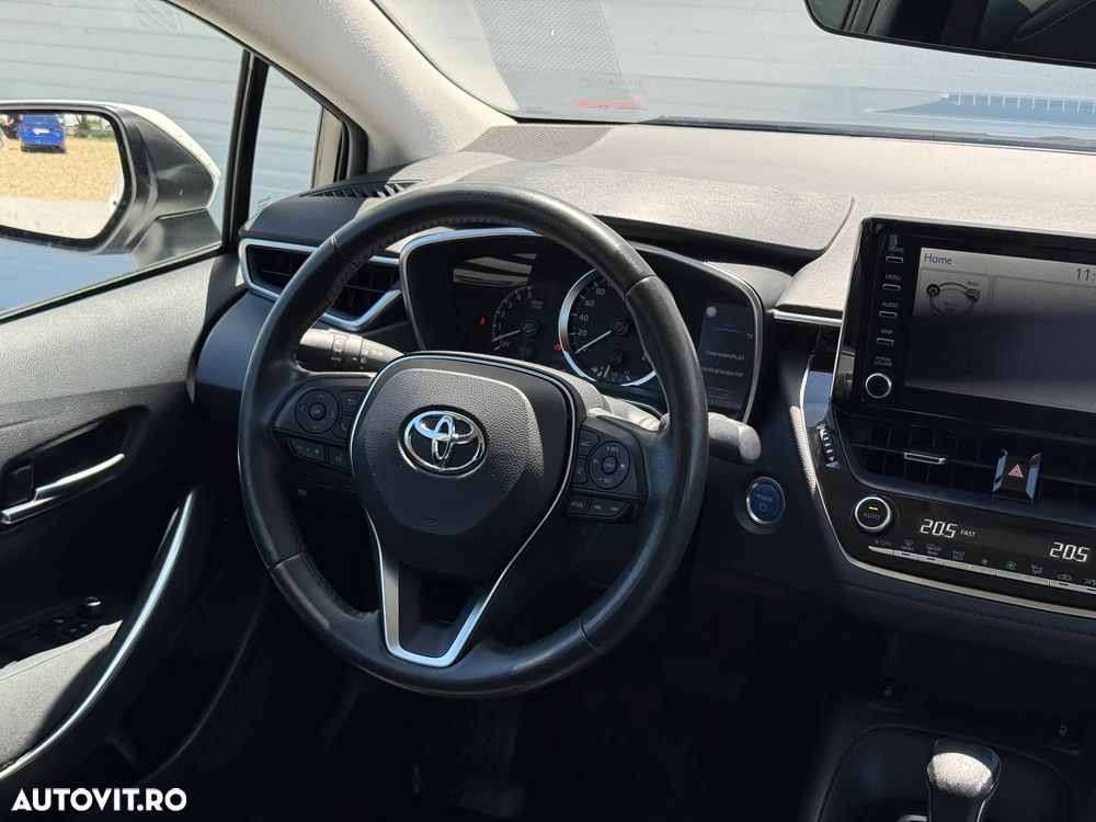 TOYOTA Corolla 2022 — imagine 4