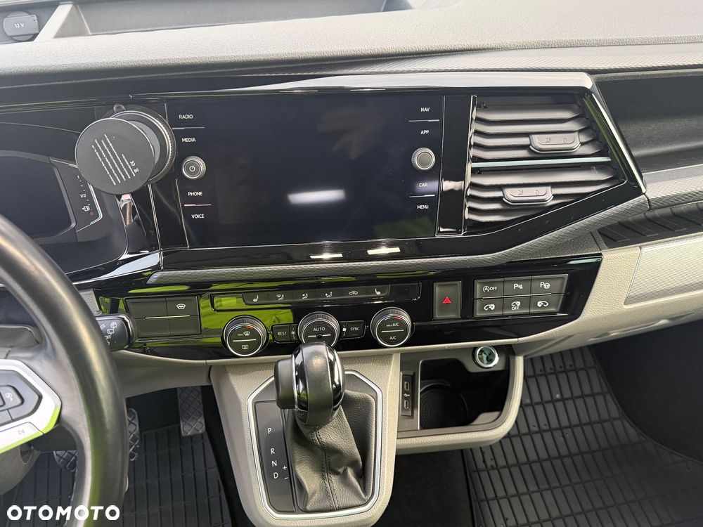 Volkswagen Caravelle 2.0 TDI L2 Highline 4Motion DSG - 6