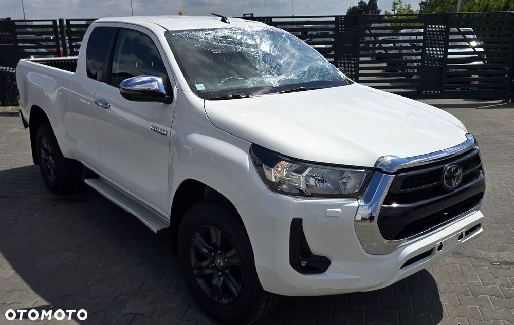 Toyota Hilux 4x4 Extra Cab Duty Comfort - 23