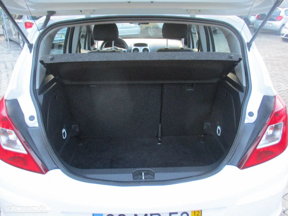 Opel Corsa 1.2 City S/S - 23