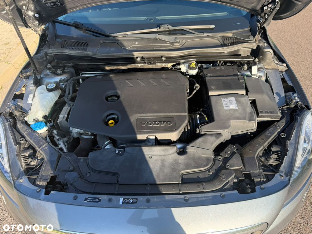 Volvo V40 D2 Momentum - 11