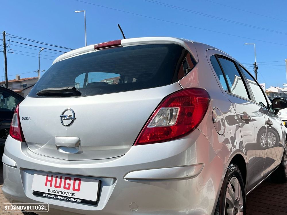 Opel Corsa 1.2 Cosmo Easytronic 125g - 4