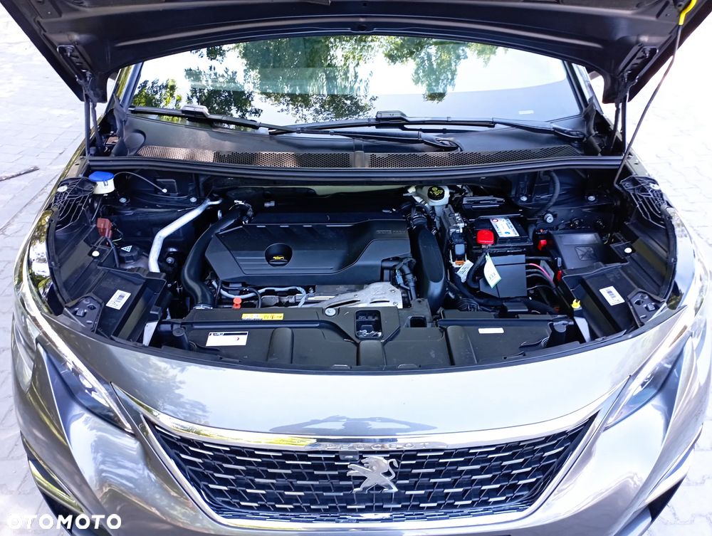 Peugeot 5008 1.6 PureTech Allure S&S EAT8 - 36