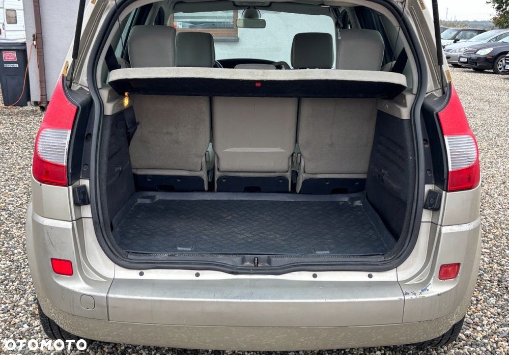 Renault Scenic - 23