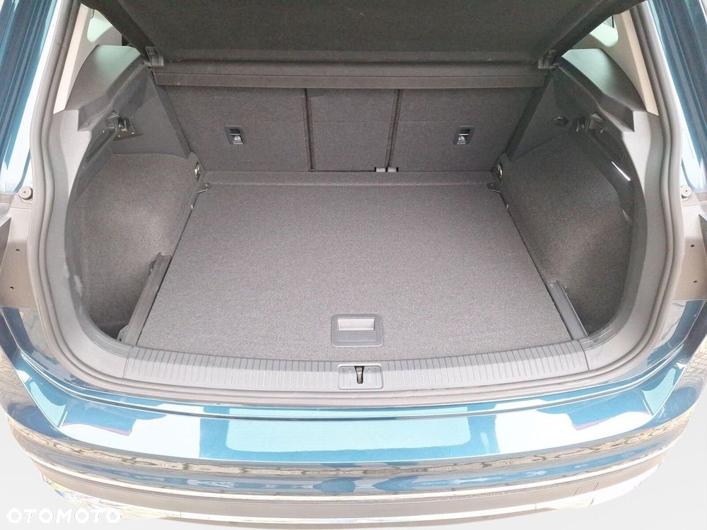 Volkswagen Tiguan - 13